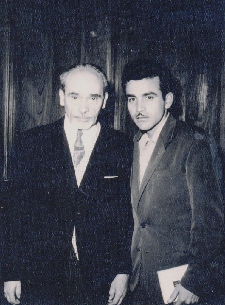 Los poetas Alberto Hidalgo y Arturo Corcuera en Lima, década de los 60's.